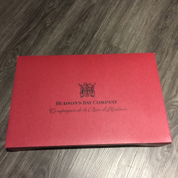 New Large Hudson’s Bay box - Picture 8 of 11